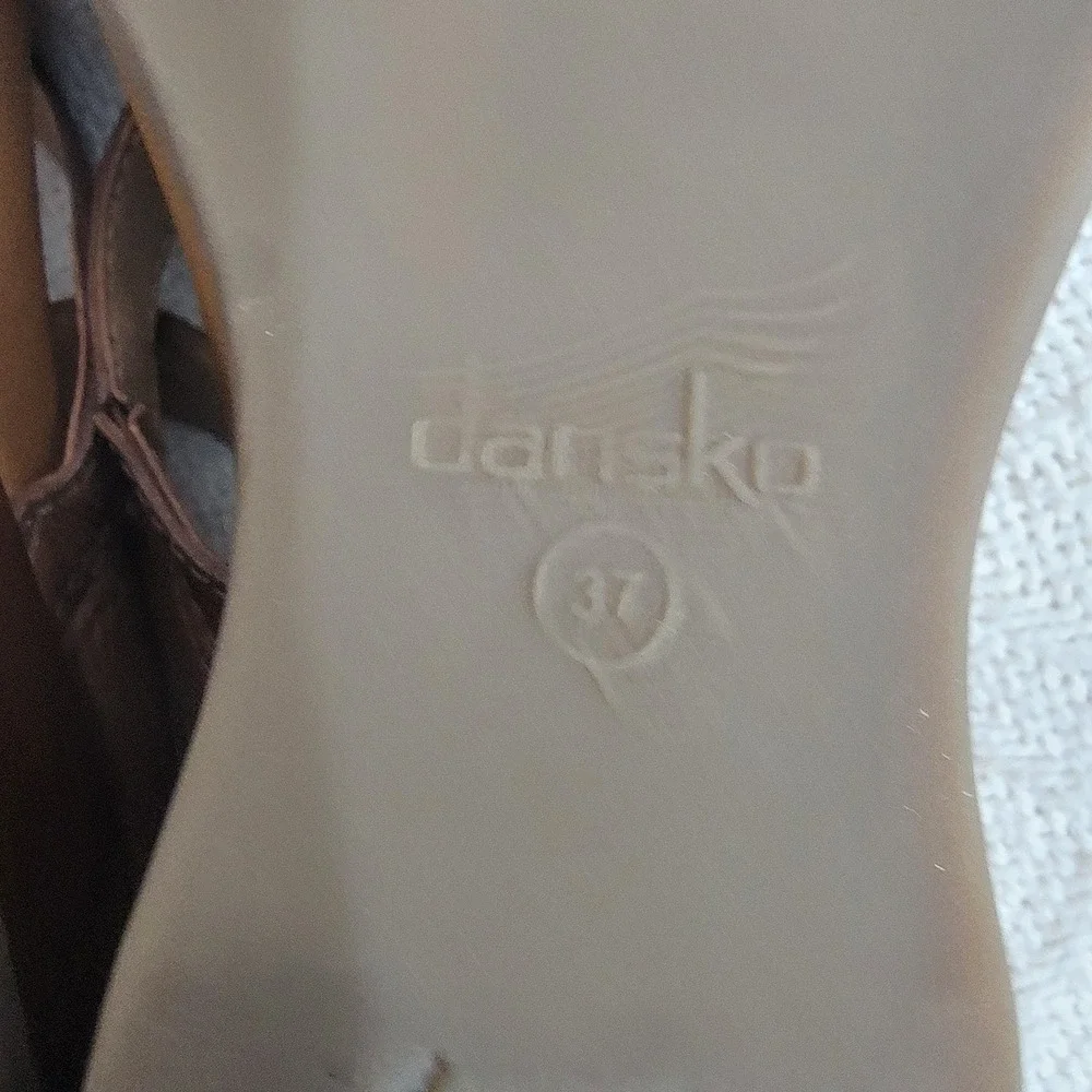 Dansko Ana Wedge Slide Buckle Sandals Tan Glazed Kid Leather Size EU 37 US 6.5-7